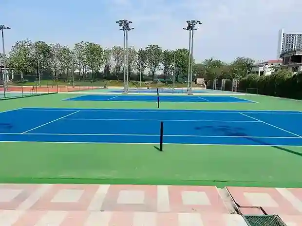 Tennis court by HM Sports